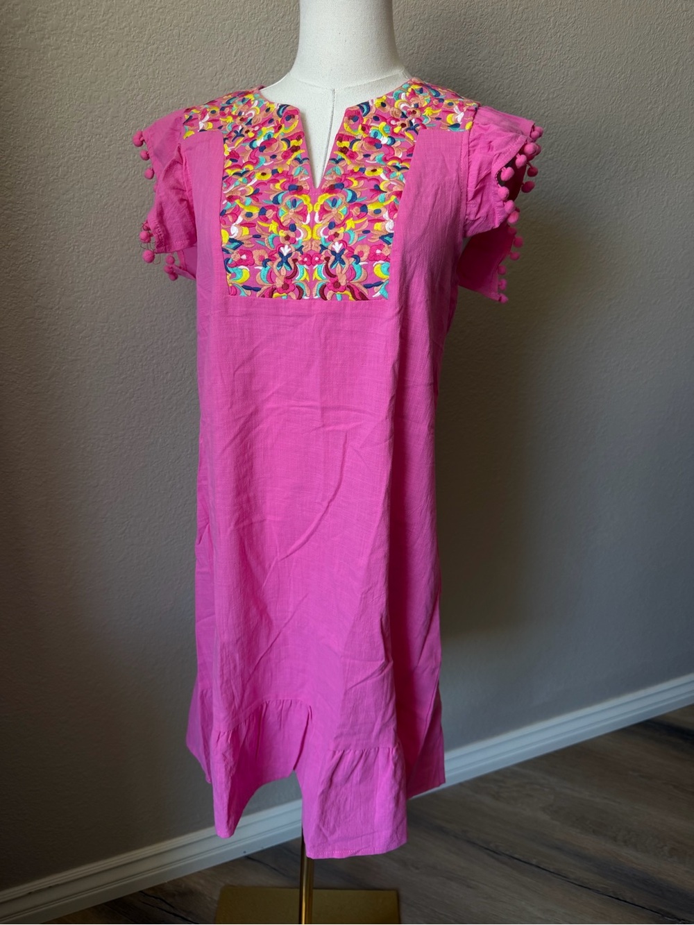 NWT Bright Pink Embroidered Midi Dress with Pom-Trim Sleeves Boho, Medium